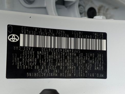 Certified 2025 Toyota Corolla LE FWD image 25
