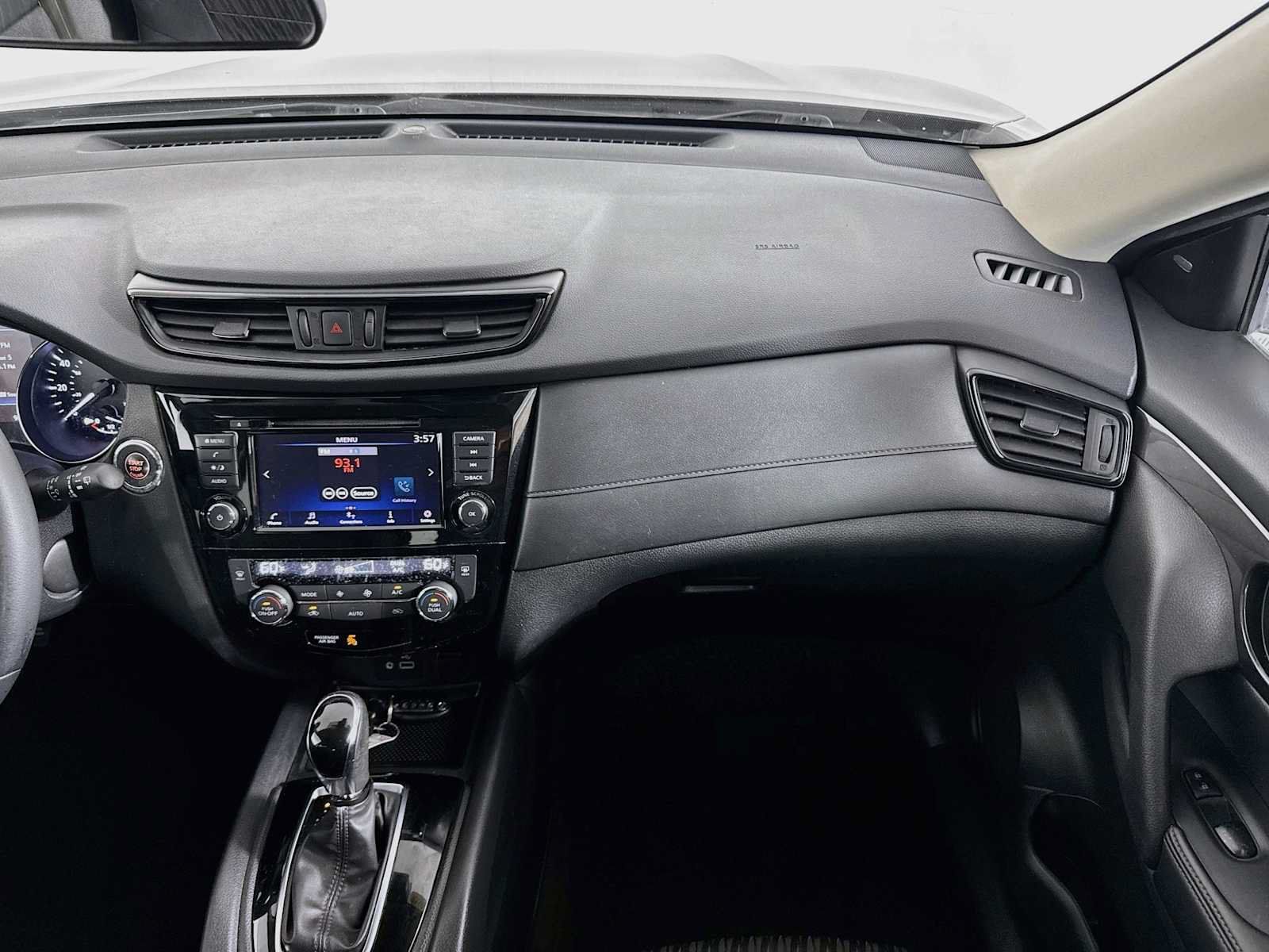 Used 2019 Nissan Rogue SV AWD/4WD image 21