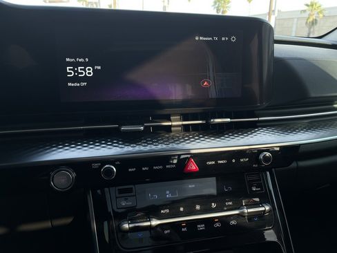 Used 2024 Kia Carnival SX Prestige image 10