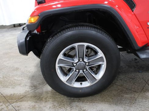 Used 2018 Jeep Wrangler Unlimited Sahara image 33
