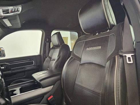 Used 2022 RAM 2500 Laramie w/ Night Edition image 27