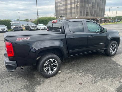 Used 2021 Chevrolet Colorado Z71 AWD/4WD image 3