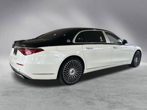 Used 2021 Mercedes-Benz Maybach S 580 4MATIC image 4