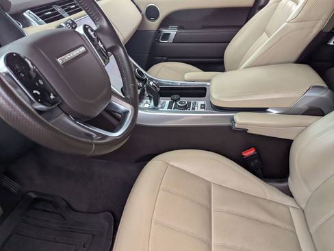 Used 2020 Land Rover Range Rover Sport HSE image 16