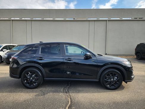 Used 2024 Honda HR-V Sport image 4