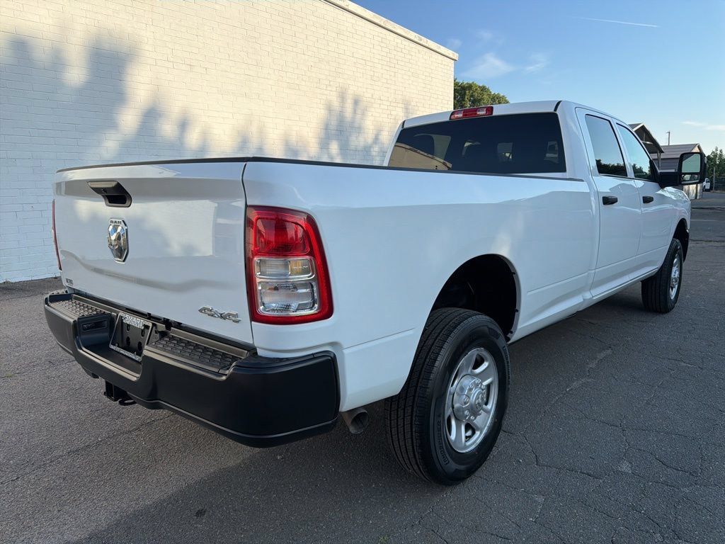 Used 2024 RAM 2500 4x4 Crew Cab Big Horn w/ Snow Chief Group image 2