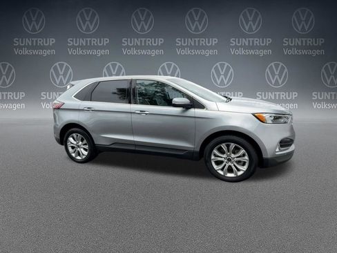 Used 2024 Ford Edge Titanium image 28