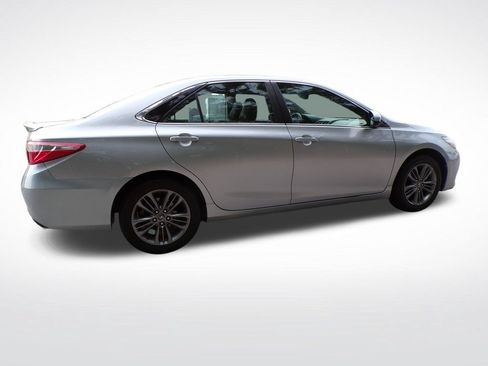 Used 2017 Toyota Camry SE FWD image 8
