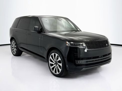 New 2026 Land Rover Range Rover Long Wheelbase SE AWD/4WD image 3