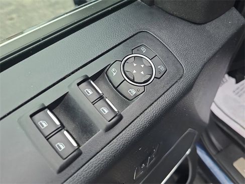 Used 2017 Ford F150 Platinum w/ Equipment Group 701A Luxury image 19