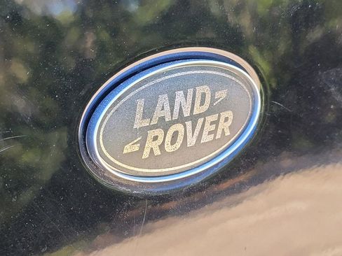 Used 2020 Land Rover Discovery SE image 34