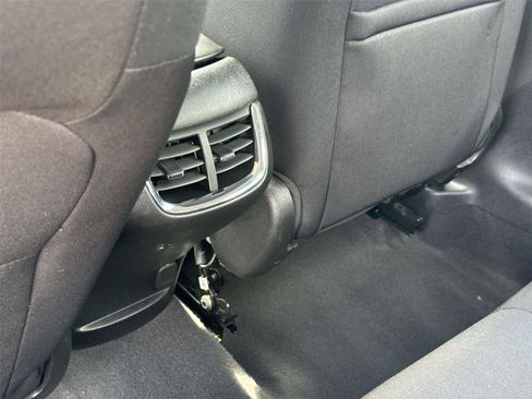 Used 2025 Chevrolet Malibu LT FWD image 19