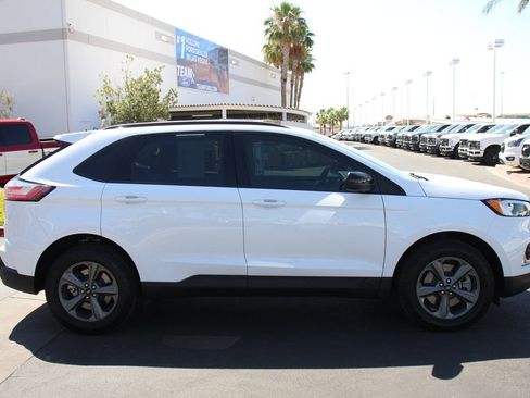 Certified 2024 Ford Edge SEL w/ Sport Appearance Package AWD/4WD image 10