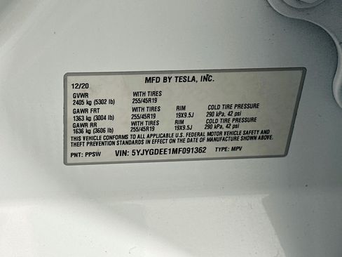 Used 2021 Tesla Model Y Long Range AWD/4WD image 12