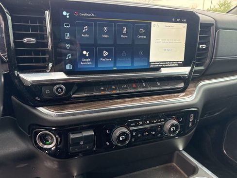 Used 2023 Chevrolet Silverado 1500 RST w/ Z71 Off-Road Package image 9