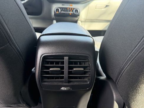 Used 2024 Ford Escape Active image 12