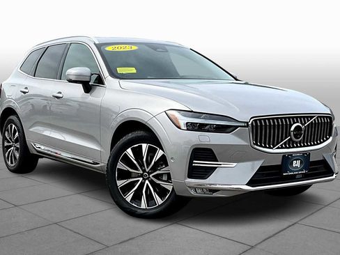 Certified 2023 Volvo XC60 B5 Plus image 2