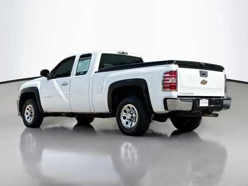 Used 2010 Chevrolet Silverado 1500 W/T RWD image 12