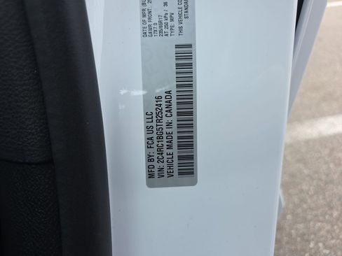 New 2026 Chrysler Pacifica Select image 37