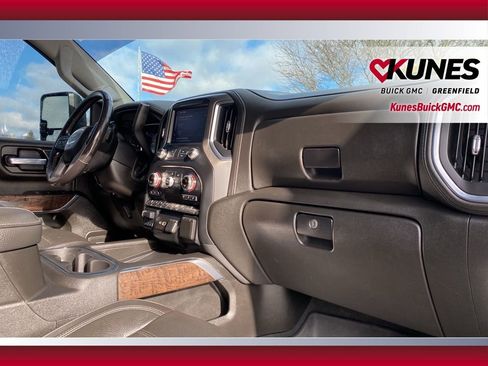 Used 2022 GMC Sierra 3500 Denali w/ Technology Package image 41