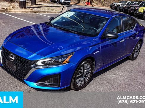 Used 2025 Nissan Altima 2.5 SV image 15