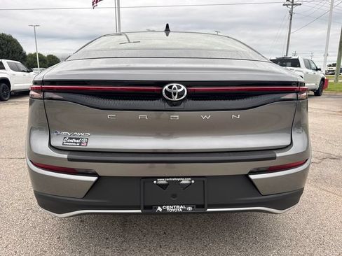 New 2026 Toyota Crown AWD/4WD image 5