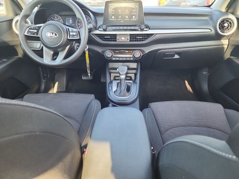 Used 2019 Kia Forte LXS image 12