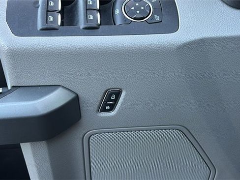 Used 2016 Ford F150 XLT w/ Equipment Group 302A Luxury image 13