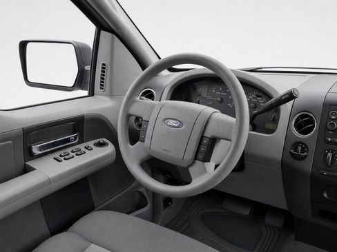Used 2005 Ford F150 XLT RWD image 12