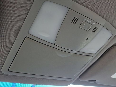 Used 2010 Nissan Altima 2.5 S image 24