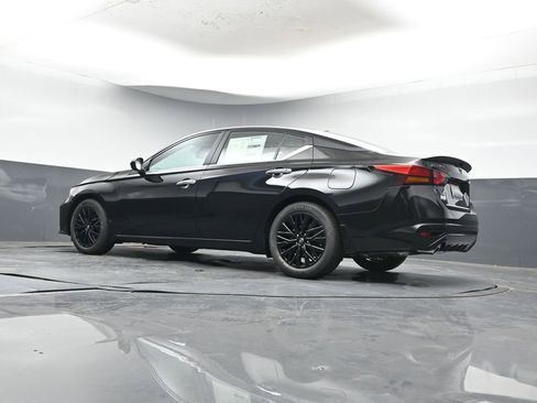 New 2025 Nissan Altima 2.5 SV w/ SV Special Edition Package image 38