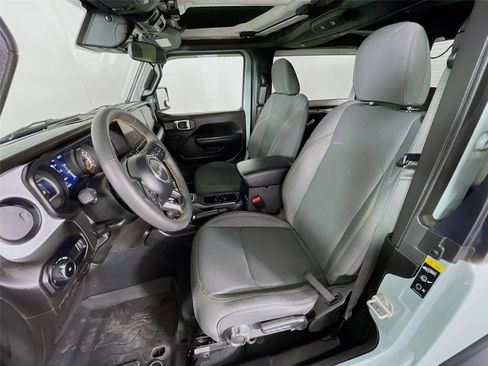 Used 2024 Jeep Wrangler Sport S image 24