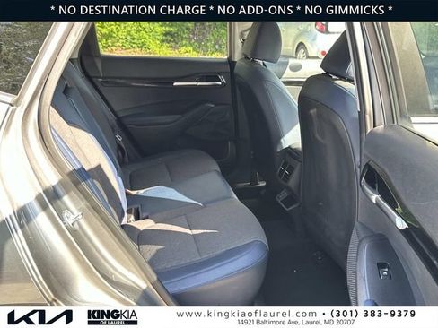 Used 2024 Kia Seltos S AWD/4WD image 17