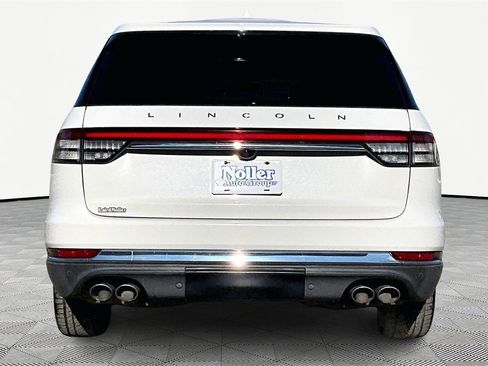 Used 2020 Lincoln Aviator Reserve w/ Equipment Group 202A image 4