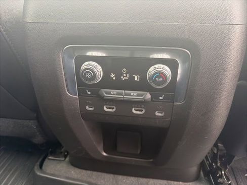 Used 2021 GMC Yukon AT4 w/ AT4 Premium Package AWD/4WD image 21