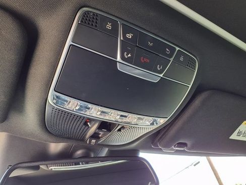 Used 2016 Mercedes-Benz S 550 Sedan image 31