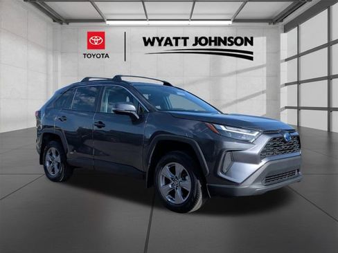 Certified 2024 Toyota RAV4 XLE w/ Convenience Package image 7
