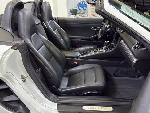 Used 2018 Porsche 718 Boxster RWD image 20