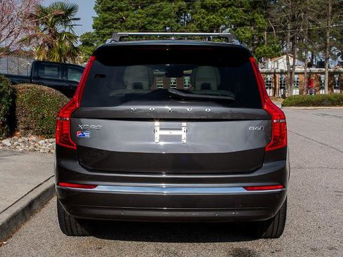 Used 2023 Volvo XC90 B6 Ultimate w/ Protection Package image 4