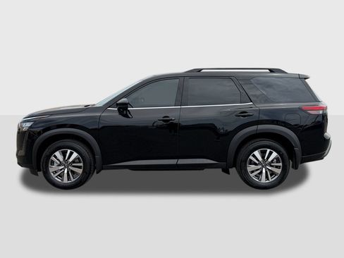 New 2026 Nissan Pathfinder SL AWD/4WD image 2