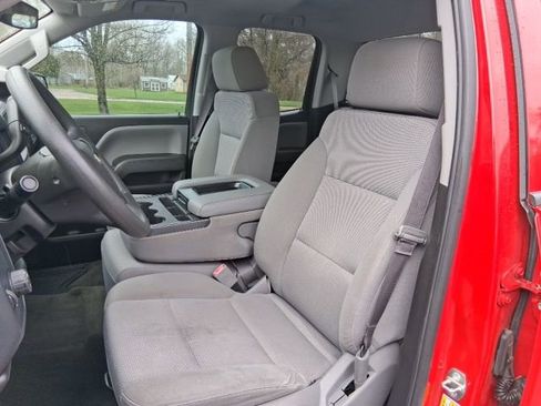 Used 2017 Chevrolet Silverado 1500 Custom w/ Custom Convenience Package image 12