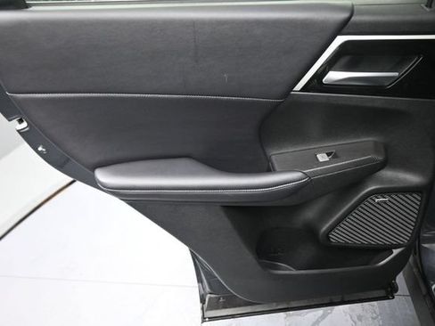 Used 2025 Mitsubishi Outlander SE AWD/4WD image 18