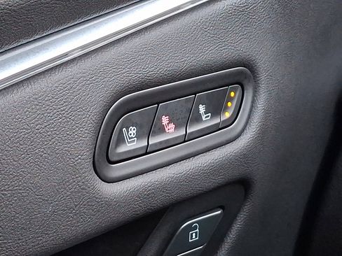 Certified 2024 Cadillac Escalade Sport w/ LPO, ONYX Package image 33