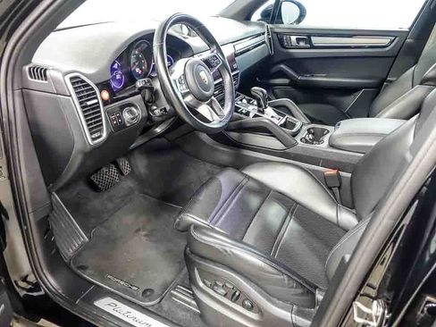 Used 2022 Porsche Cayenne Platinum Edition AWD/4WD image 11