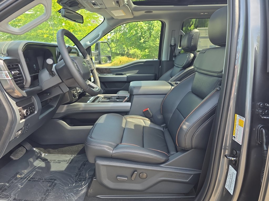 New 2026 Ford F350 Lariat w/ Black Appearance Package AWD/4WD image 12