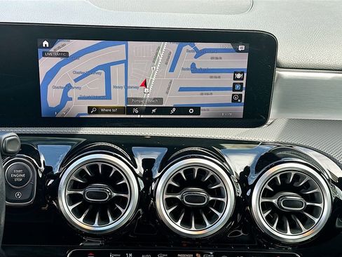 Used 2022 Mercedes-Benz A 220 4MATIC image 14