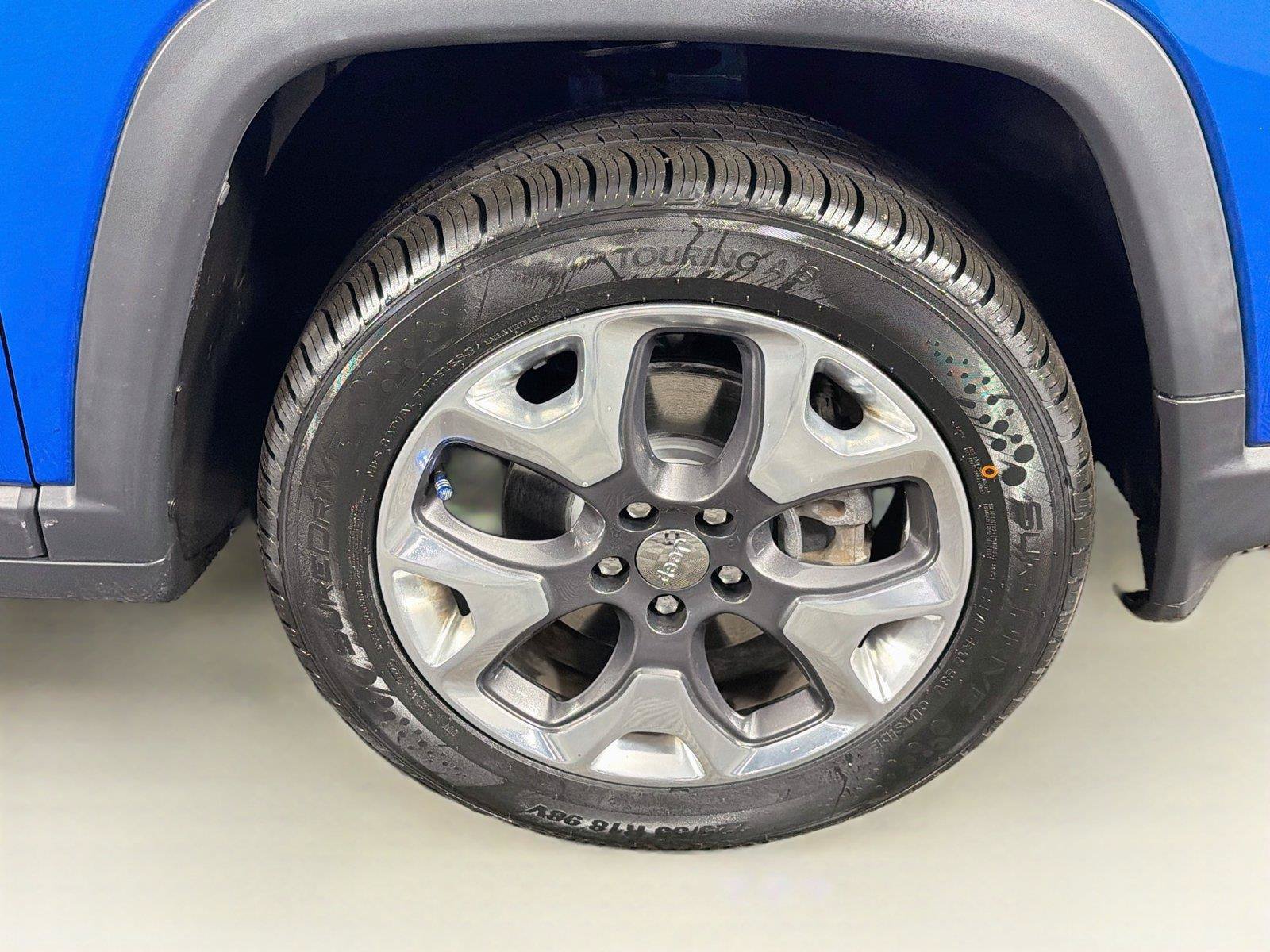 Used 2019 Jeep Compass Limited AWD/4WD image 35