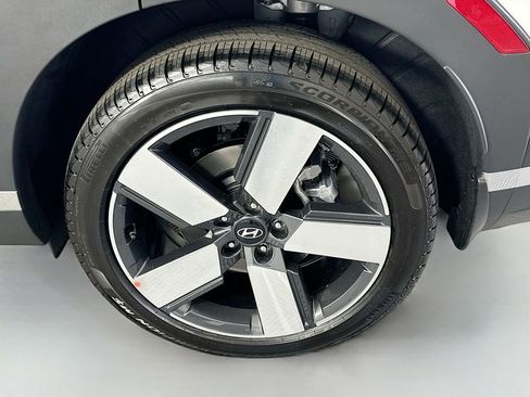 New 2026 Hyundai Santa Fe Limited FWD image 23