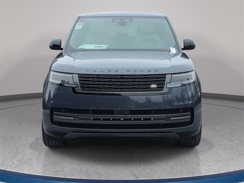 New 2026 Land Rover Range Rover SE image 2