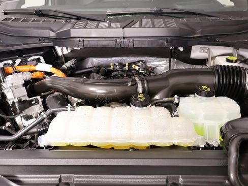 Used 2025 Ford F150 Lariat w/ Equipment Group 502A High image 24